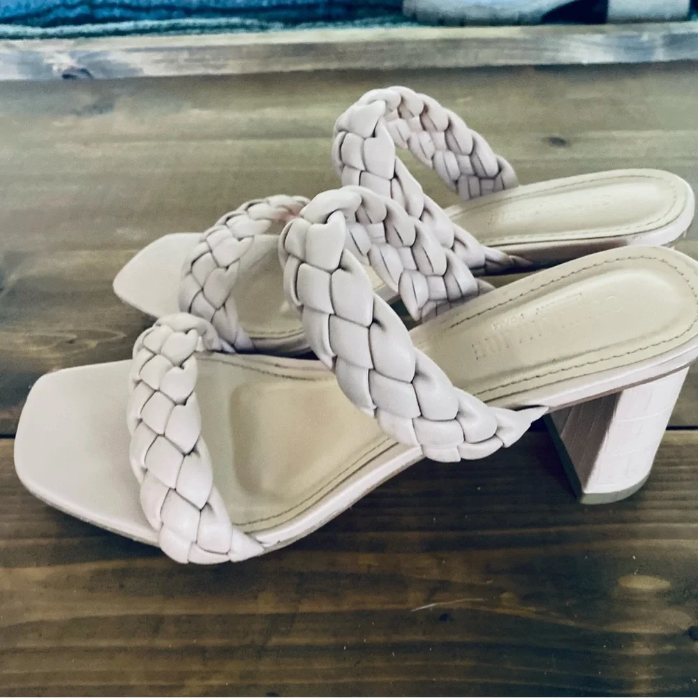Braided wedge heel sandals - Picture 3 of 10
